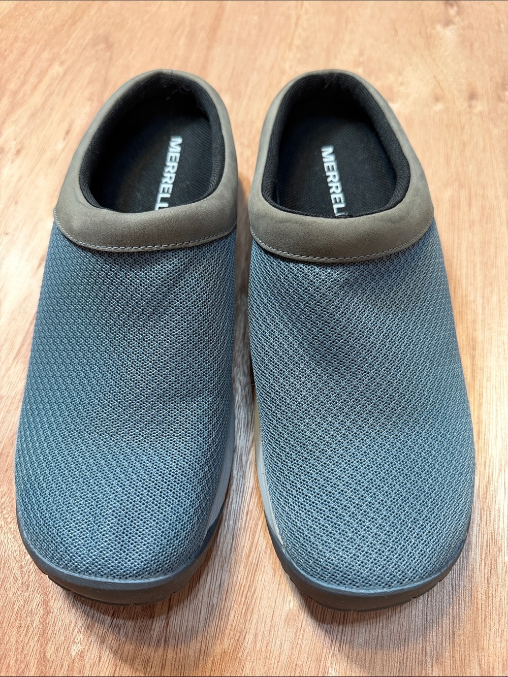 Merrell Women's Blue Slip-On Clogs size 8
